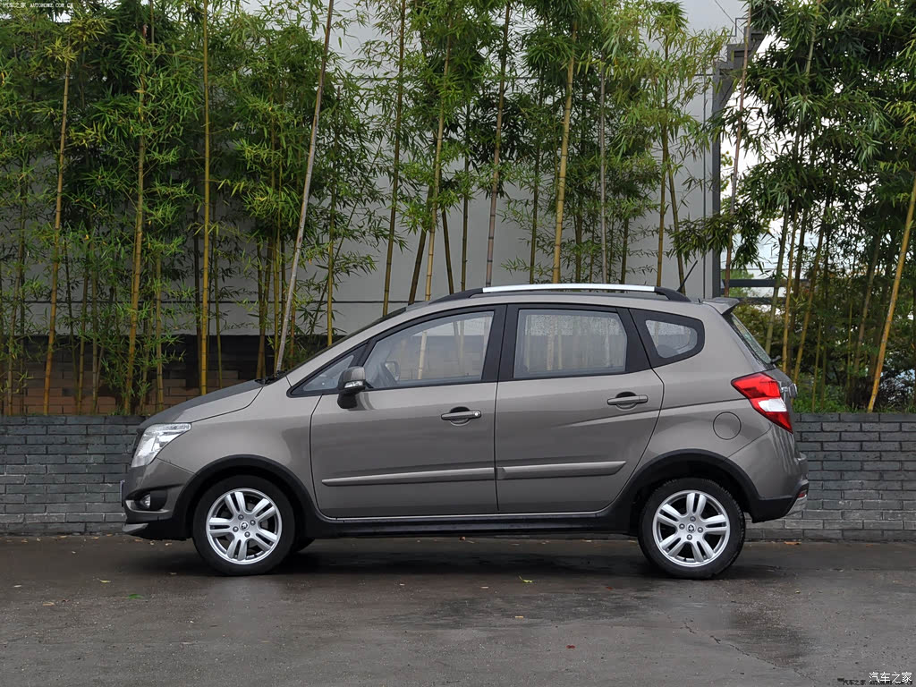 2011款 1.3l 自动运动版