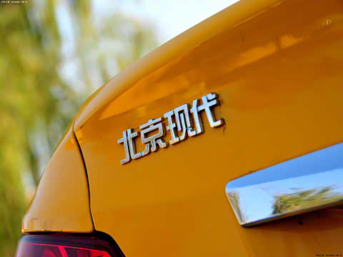 2010�� ���� 1.4L �Զ�������GLS