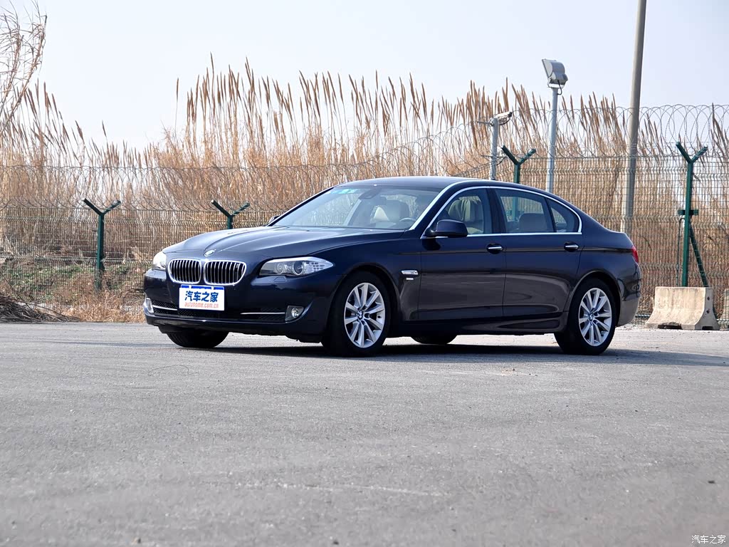 汽车图片 宝马 宝马5系 2011款 535li 行政型 车身外观