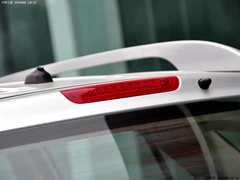 2011�� 2.0L 5���Զ���׼��