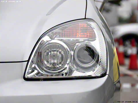 2011�� 2.0L 5���Զ���׼��