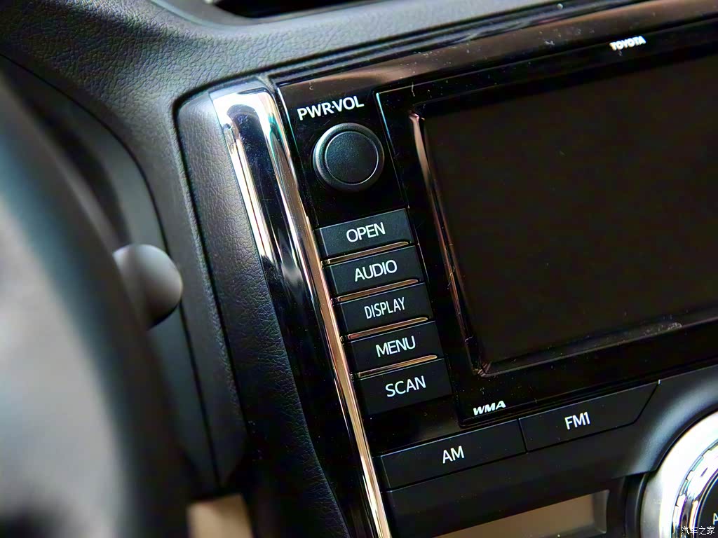 一汽丰田 锐志 2010款 3.0v 风尚旗舰导航版