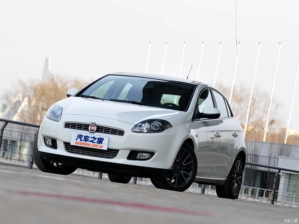 菲亚特(进口) 博悦 2011款 1.4t 手动运动天窗版