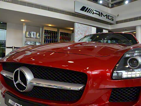 2011�� SLS AMG