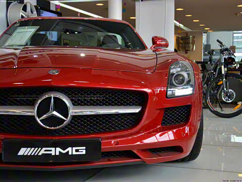 2011�� SLS AMG