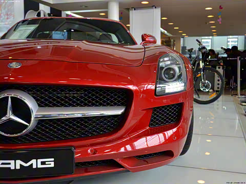 2011�� SLS AMG