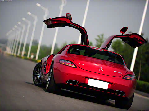 2011�� SLS AMG