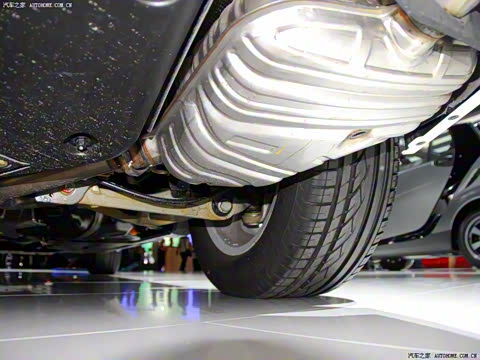 2010�� R 300 L ������