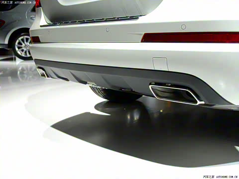 2010�� R 300 L ������