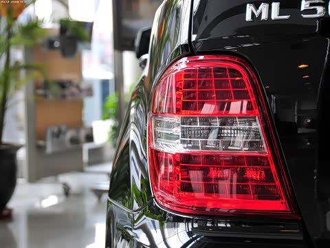 2010�� ML 500 4MATIC�ر��