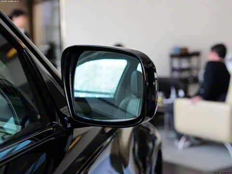 2011�� M25 ������