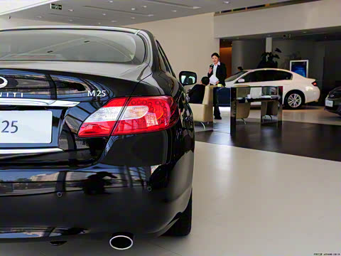 2011�� M25 ������