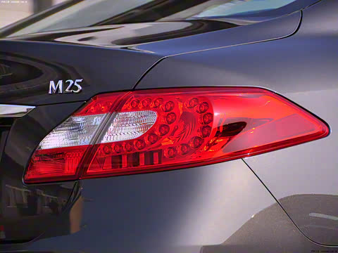 2011�� M25 ������