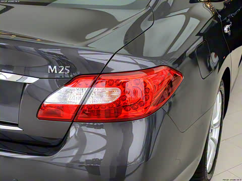 2011�� M25 �ݻ���