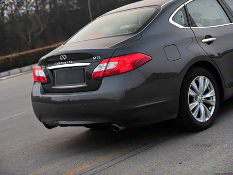 2011�� M25 �ݻ���