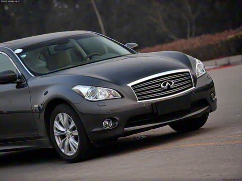 2011�� M25 �ݻ���