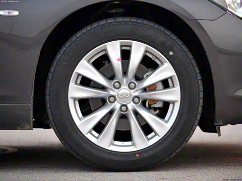 2011�� M25 �ݻ���