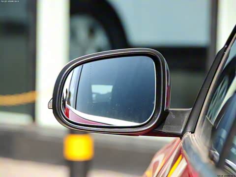 2012�� T6 AWD �˶���