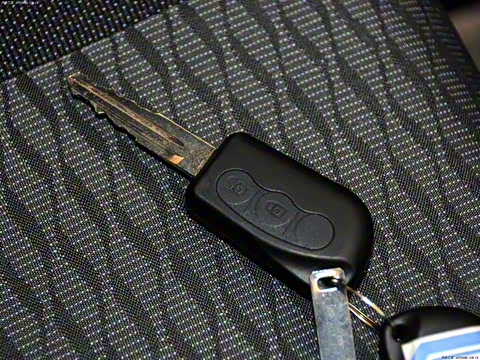 2011�� 1.3L �ֶ��˶���