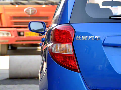 2011�� 1.3L �ֶ����ʰ�