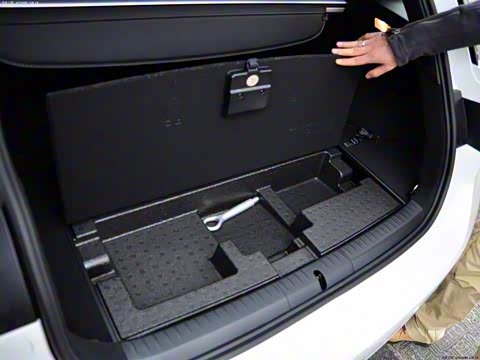 2012�� CT200h F-Sport