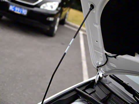 2012�� CT200h F-Sport