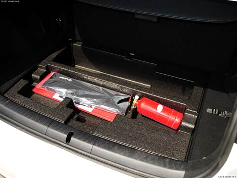 2012�� CT200h F-Sport