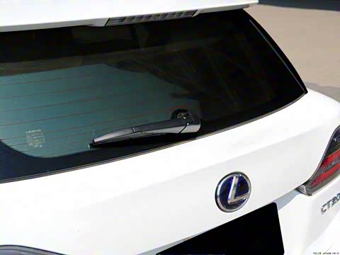 2012�� CT200h F-Sport