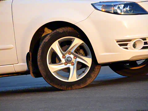 2011�� 1.6L �ֶ�������