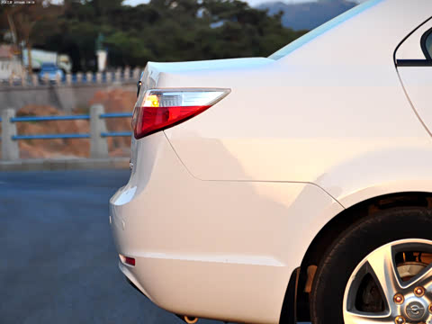 2011�� 1.6L �ֶ�������