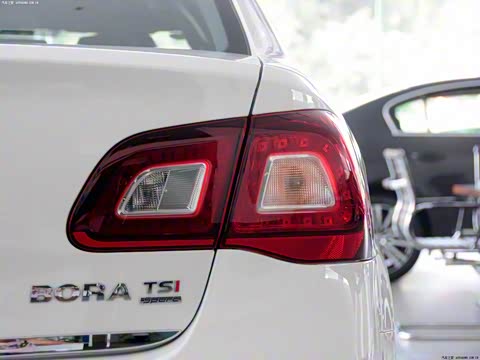 2011�� 1.4T MT Sportline