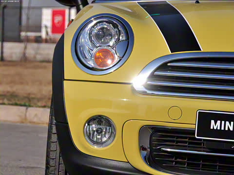 2011�� 1.6L COOPER CABRIO