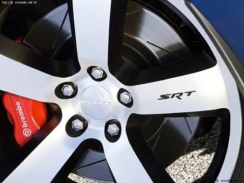 2011�� 6.4L SRT8 392