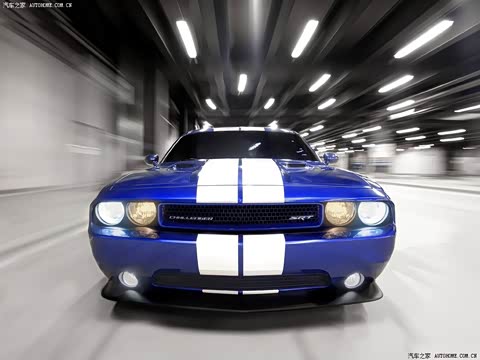 2011�� 6.4L SRT8 392