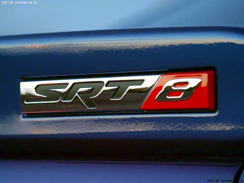 2011�� 6.4L SRT8 392