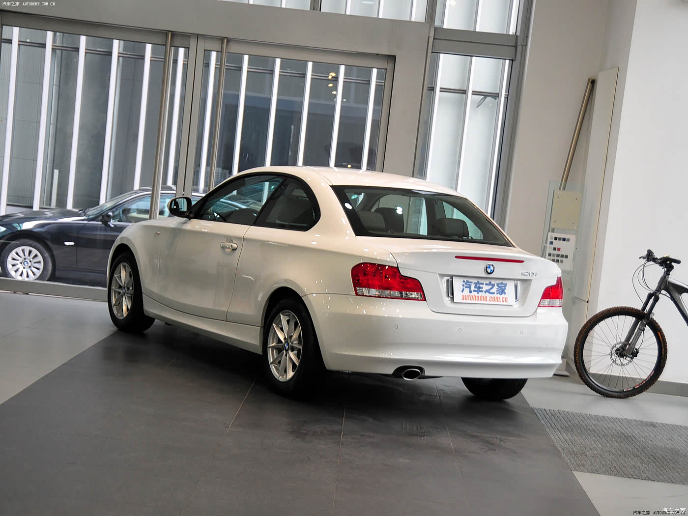 2011款120i双门轿跑车