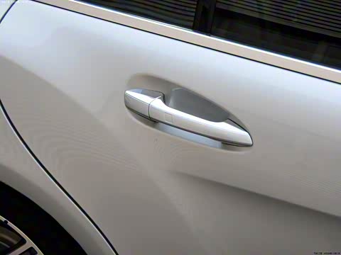 2012�� AMG CLS 63