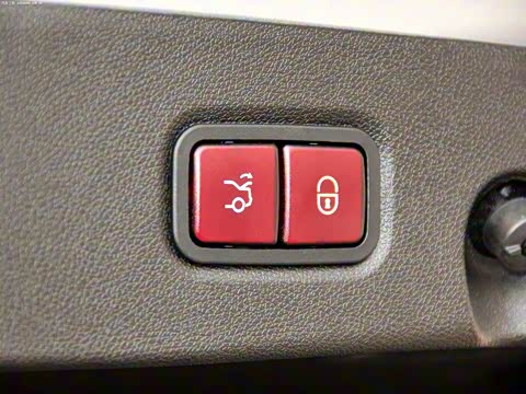 2012�� AMG CLS 63