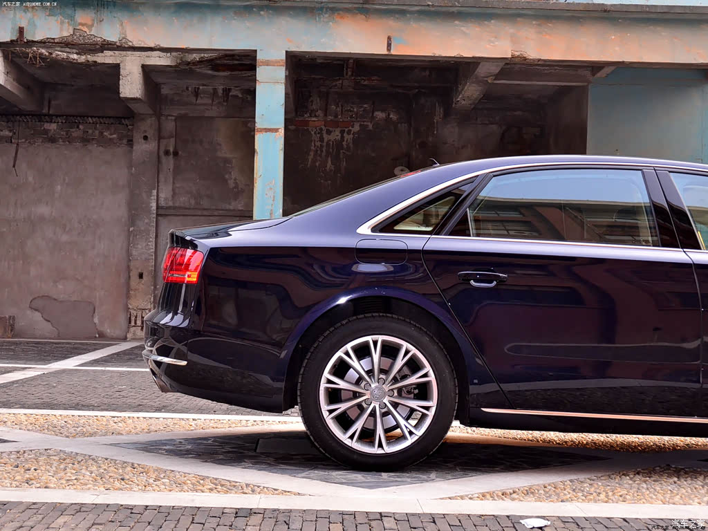 奥迪a8 2011款 a8l 3.