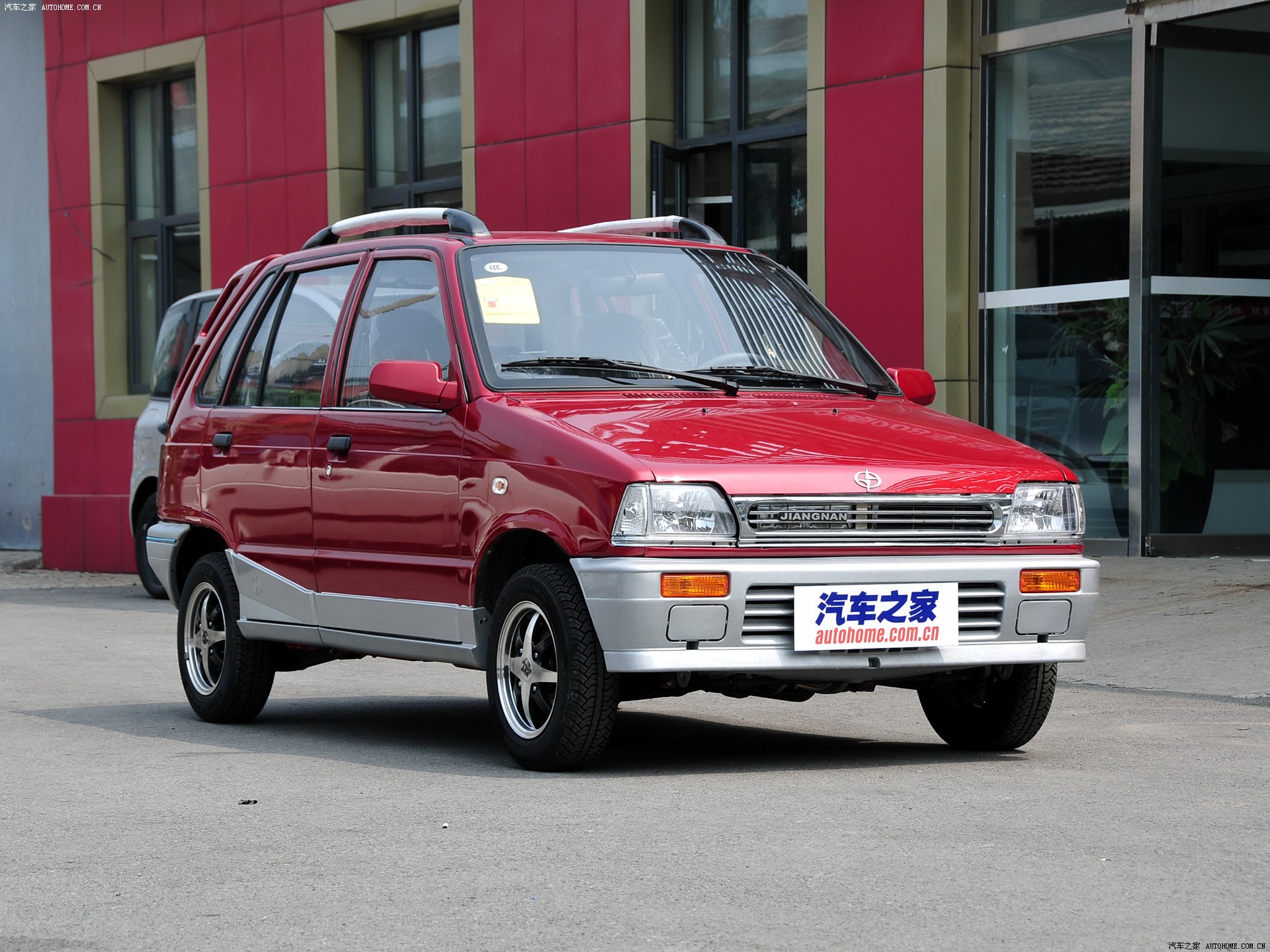 众泰 江南tt 2010款 0.8l 尊贵型