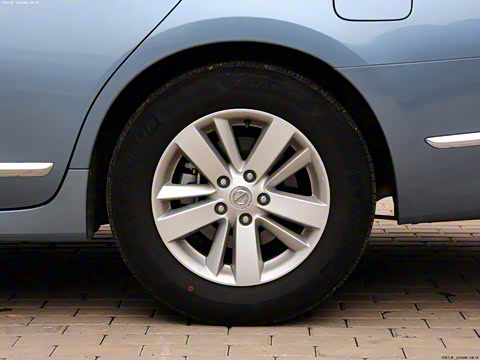 2011�� 2.0L XL���ʰ�