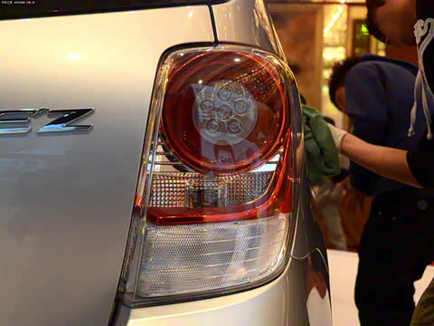 2011�� 200V CVT���𵼺���