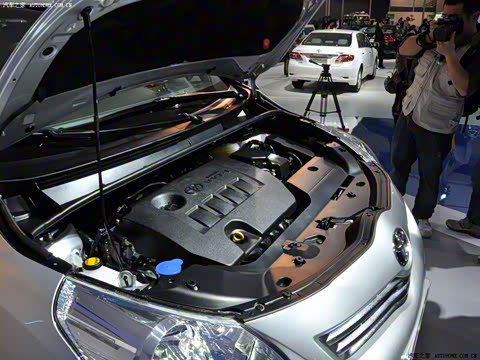 2011�� 200V CVT���𵼺���