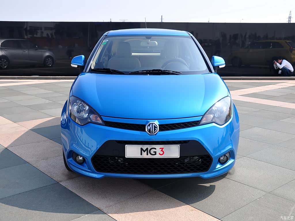 上汽集团 mg3 2011款 1.5l 自动精英版