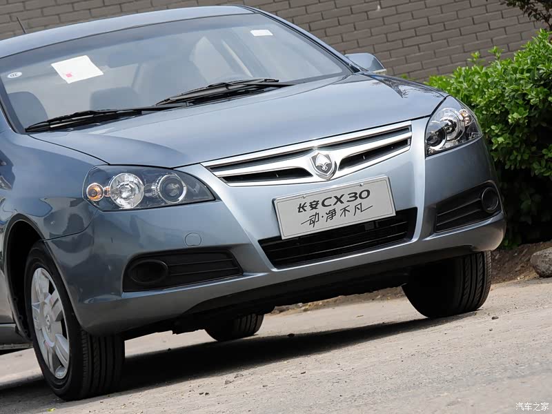 长安汽车 长安cx30 2011款 三厢 1.6l 手动舒适型