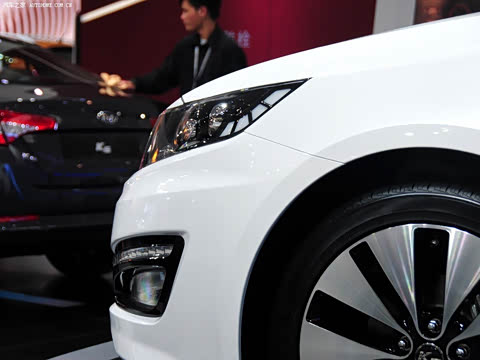 2011�� 2.4L �Զ�Premium