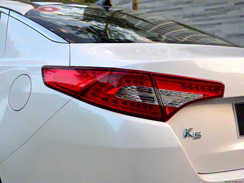 2011�� 2.4L �Զ�Premium