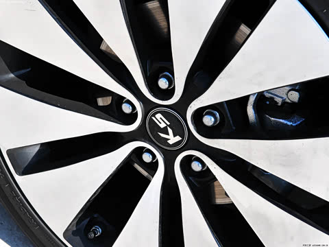 2011�� 2.4L �Զ�Premium