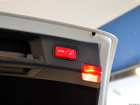 2011�� C 200 �����˶����а�