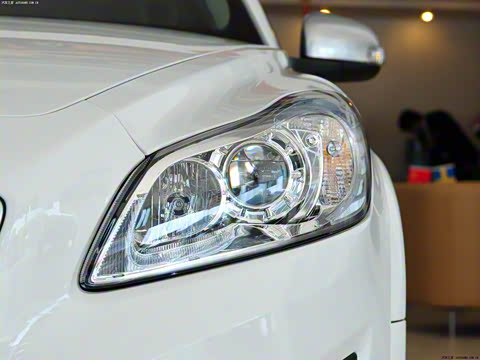 2011�� 2.0 R-Design